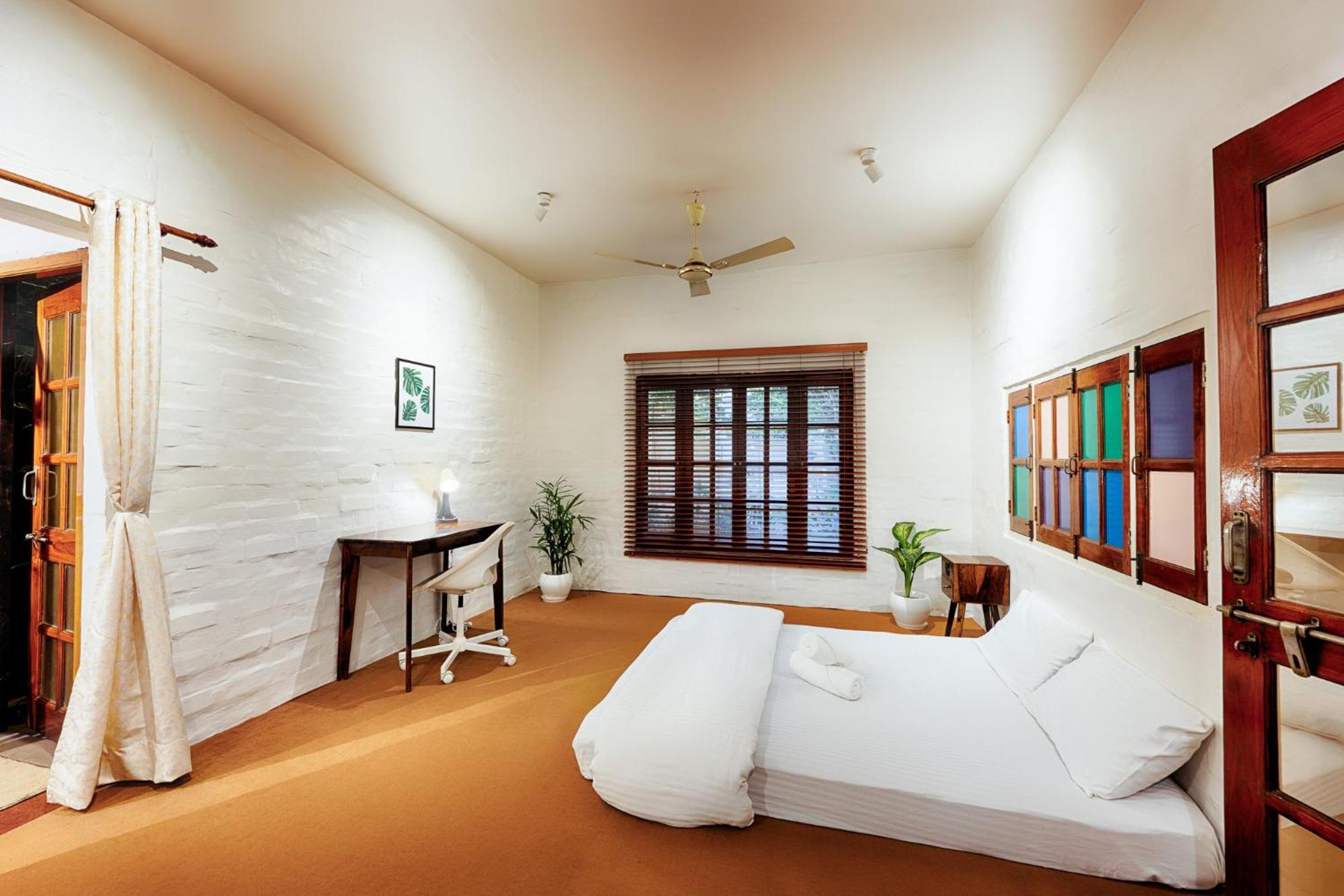 International Travellers' Hostel By Ith Stays Varanasi Esterno foto