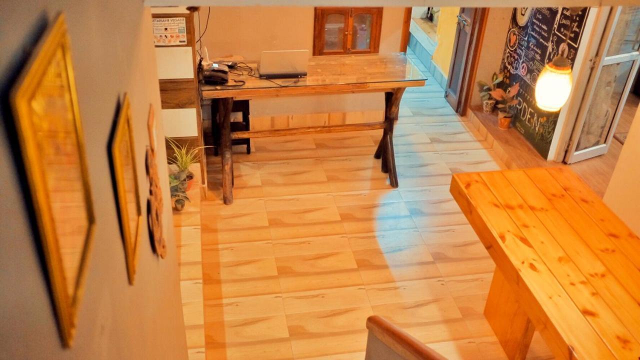 International Travellers' Hostel By Ith Stays Varanasi Esterno foto